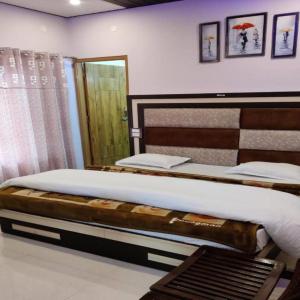 Oak wood Homestay Banikhet