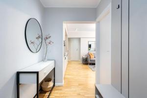 Sunny 2BR Flat - Top Location - Stunning Views