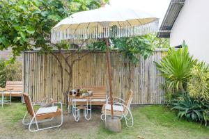 The Kumpi Bali by The Lavana