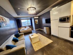 Joy Station Cozy Studio