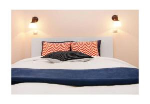 Central quiet apartment - Close To The City Center