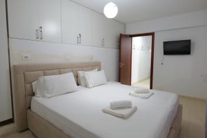 Pink Holiday Sarande