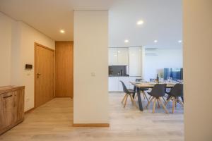 Alameda 74 Luxury Apartment & Parking by Home Sweet Home Aveiro