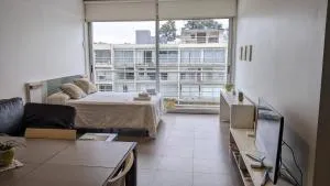 CONCORD PILAR"313 Almendros"50m2 en Suite -living y dormitorio- de 1 a 4 huéspedes - Zelaya