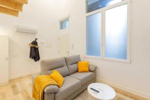 Amplio piso a 300m de Retiro