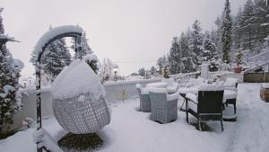 Baan by Snow City Farm