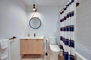 Amazing 2BR condo with private terrace presented by TripMontreal II