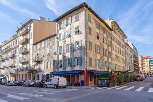 #20 2P PortParkingACCentral élégant 5Min Promenade