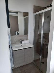 Appartements Mini villa a Lecci, Proche de la mer : photos des chambres