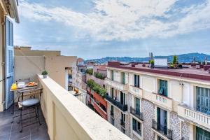 Appartements #24 Marie-Claire Suite Sea view/balcony/AC/5min port : photos des chambres