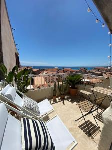 #32 Panoramic Sea View over Old Town Terrace & AC