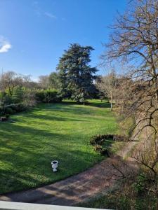 B&B / Chambres d'hotes Chateau St Justin : Suite - Vue sur Jardin