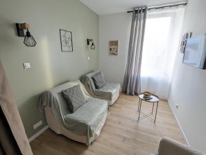 Appartements La Clematite, gite climatise 3 couchages independants : photos des chambres