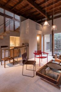 A day in khaki - Muromachi