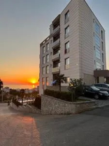 Lux Hotel M - 乌尔齐尼