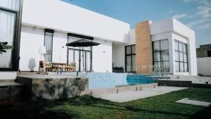 Hummingbird Rak - Al Ḩamrānīyah