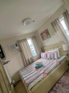Caren 8-Spatial Condo Maa 2br fully-furnished wtih unli Pool access