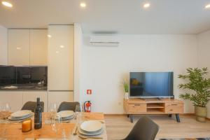 Alameda 74 Luxury Apartment & Parking by Home Sweet Home Aveiro