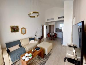 Unique Pool & Golf view retreat 1BR in Hard Rock