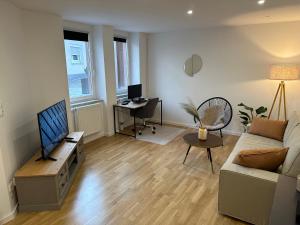 BLISS - Arbeitsplatz, Docking Station, Netflix