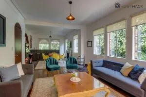 Refurbished Mansion with Garden & Patio in Las Lomas - Monte Blanco - 墨西哥城