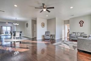 Peaceful Atascosa Home with Balcony and Deck!