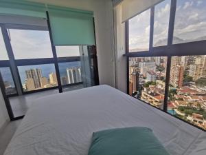 APTO SM MONTECARLO P19 EDIF.GEMELOS 15 BENIDORM PLAYA LEVANTE