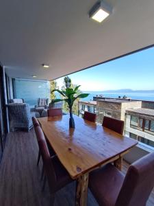 Gran departamento de Lujo en primera línea en PUCON, acceso directo al Lago