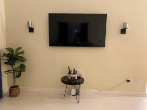 LovelyModern 3BD VacationHome JAAA