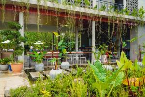 Kampot Tropical Village