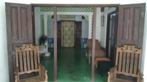 House Colonial