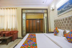 FabHotel HM Palace