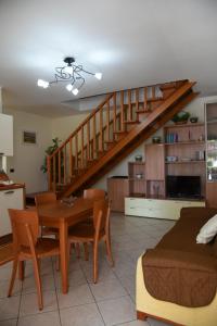 VILLA MAMITAS - Terrazza panoramica - box privato - servizio spiaggia