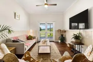 4 Bedroom Farm Cottage on the Bellinger River - Fernmount