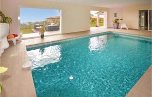 Maisons de vacances Stunning Home In La Gaude With 4 Bedrooms, Indoor Swimming Pool And Swimming Pool : photos des chambres