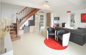 Maisons de vacances Awesome Home In La Gaude With Kitchen : photos des chambres