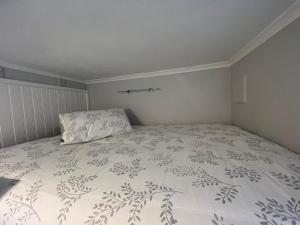Holiday Properties Vauxhall Central Rooms