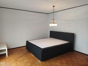 In Kadenbach, Schöne Ferienwohnung im ruhigen