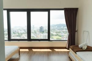 The CEDAR, 2BR Cityview by WStay @ Tropicana 218 Macalister