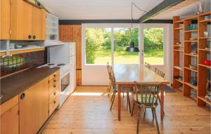 3 Bedroom Cozy Home In Samsø