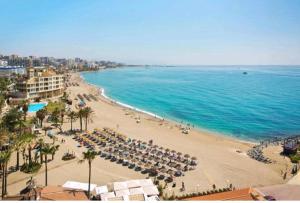 Apartment in Jupiter 5 pools