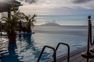 Treasure Cove Hotel & Restaurant