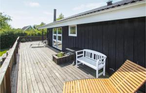 2 Bedroom Nice Home In Samsø