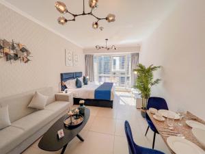 Cosmos Living Elegant Studio Near Metro