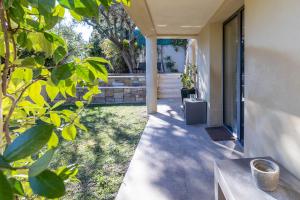 Appartements Mougins Collection - Ravissante suite avec Bassin a debordement et a remous : photos des chambres