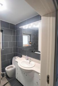 Apartament cu 2 camere zona Hanul cu Peste