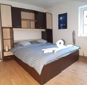 Breakaway Studio - 104HotelUri - Ghimbav