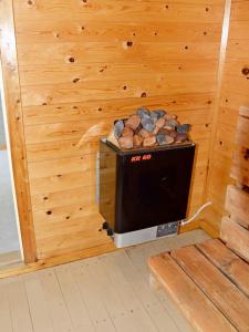 Lakeside cottage in Lapland with great view