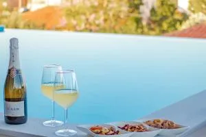 Georgianna's suite with private pool , 'greysuite' - Kómpoi