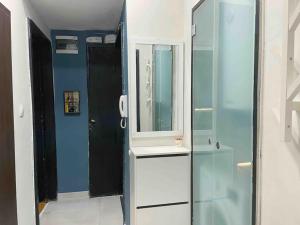 Cozy & Boho Top Center Apartment